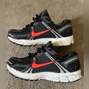 Nike zoom Vomero 5